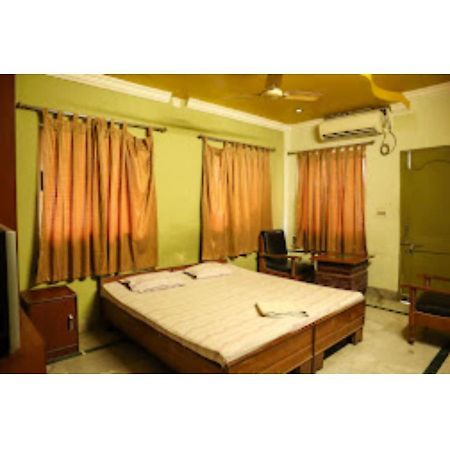 Roxy Inn,Cuttack Exterior photo